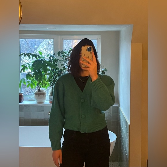 & Other Stories Cardigan with exagerrated shoulders - Picture 4 of 4